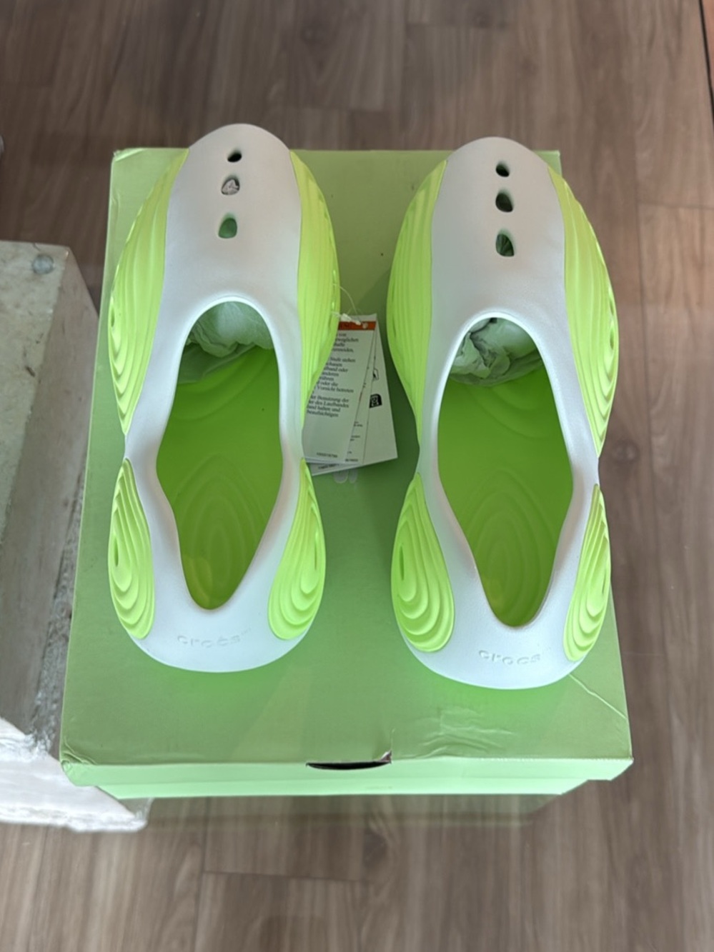 CROCS Limited Release Ripple Lime Burst